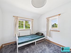Bedroom- click for photo gallery